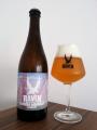 Raven - Summer Amarillo, Single Hop Session IPA lahev a sklenice