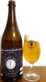 Beskydsky pivovarek - Novorocni special 14°, White IPA lahev a sklenice